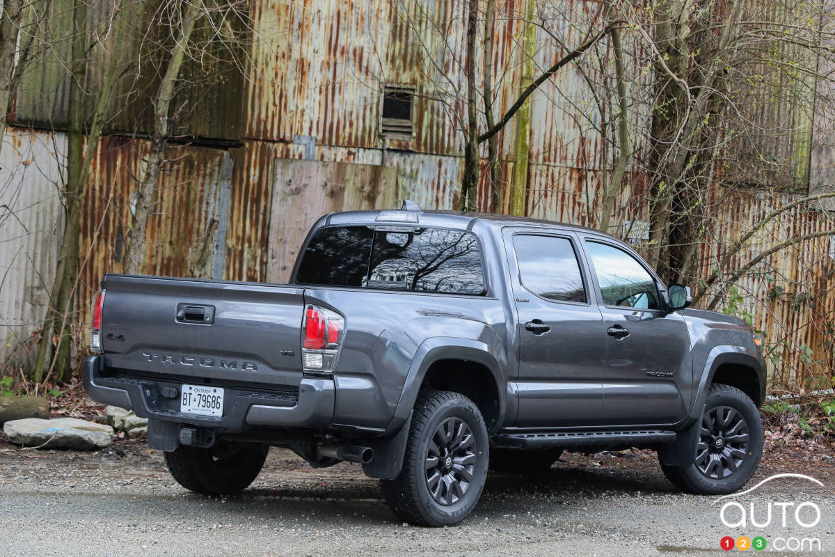 Toyota Tacoma Limited Nightshade 2023 gris